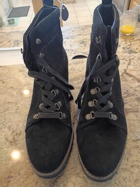 Blondo Black Suede Lace-Up BootiesNWT 10 MSRP$198 Nordstrom Crazy Price!